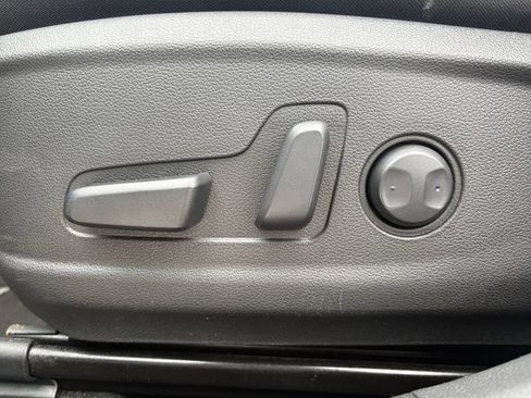 Used 2023 Hyundai Kona SEL FWD image 19