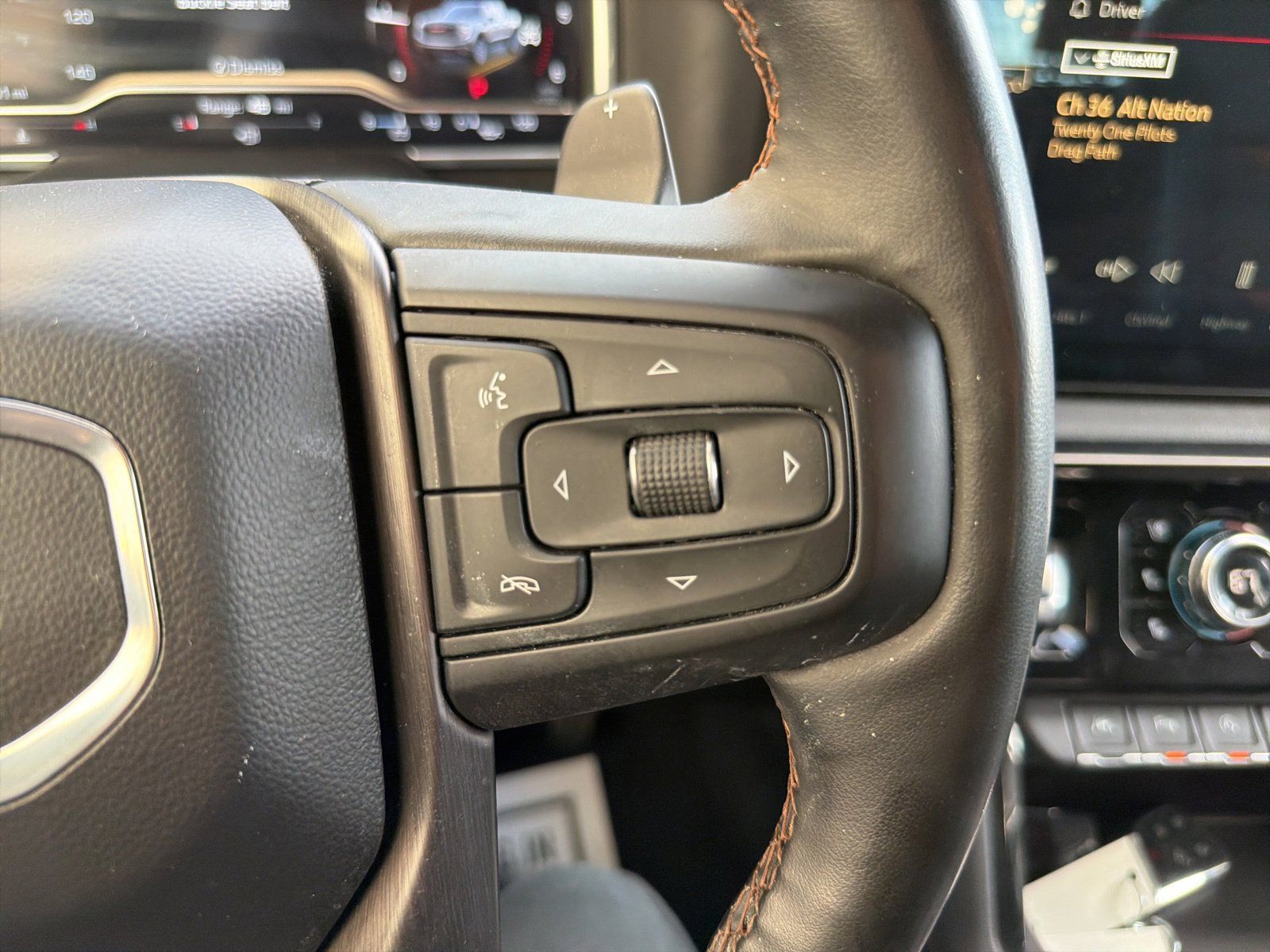 Used 2023 GMC Sierra 1500 AT4 AWD/4WD image 17
