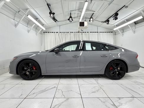 Used 2025 Audi S7 Prestige image 2