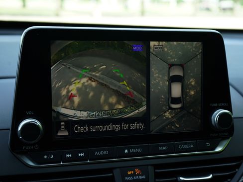 Used 2022 Nissan Altima 2.5 Platinum image 28