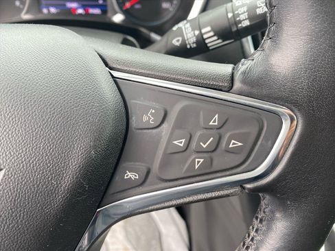 Used 2020 Chevrolet Equinox LT image 13