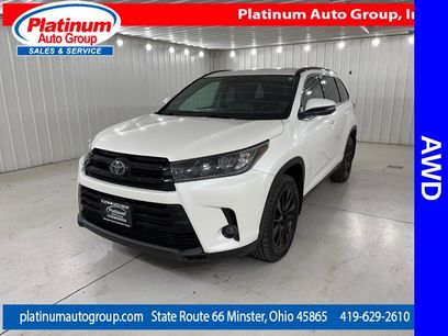Used 2019 Toyota Highlander SE