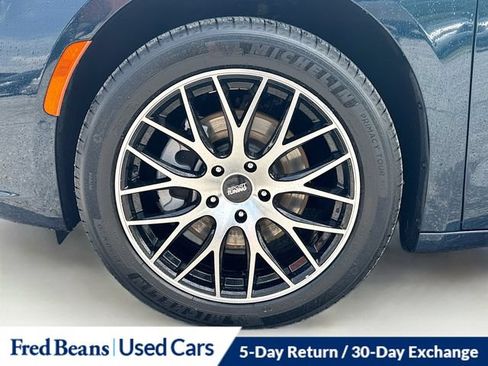 Used 2022 Chrysler Pacifica Limited w/ Uconnect Theater Family Group AWD/4WD image 42