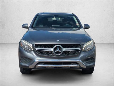 Used 2017 Mercedes-Benz GLC 300 4MATIC Coupe image 2
