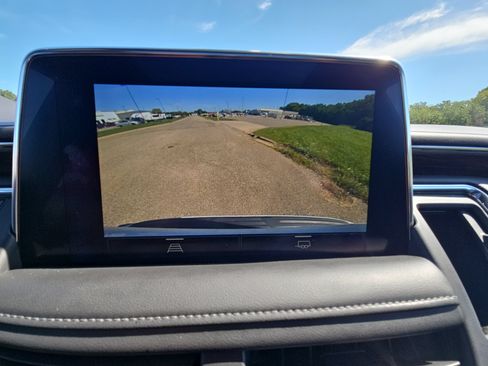 Used 2022 Chevrolet Tahoe Z71 AWD/4WD image 23