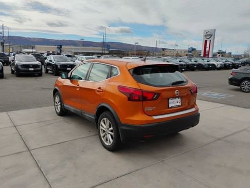 Used 2017 Nissan Rogue Sport S w/ S Appearance Package image 7