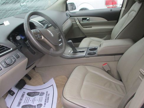 Used 2013 Lincoln MKX AWD image 12