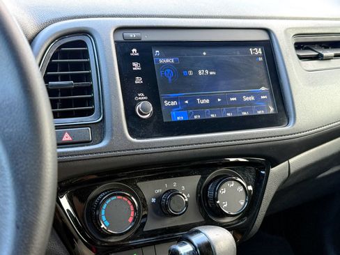 Used 2020 Honda HR-V Sport image 19
