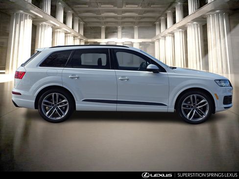 Used 2018 Audi Q7 3.0T Prestige w/ Prestige Package image 3