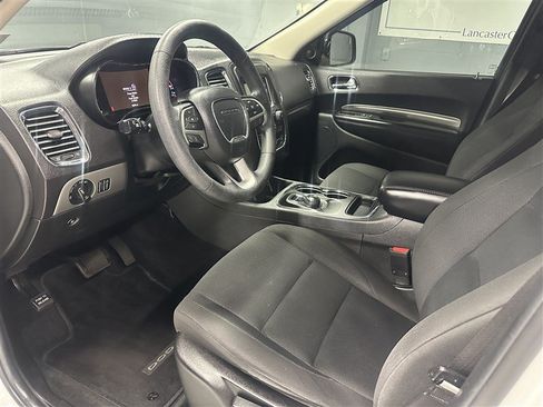 Used 2014 Dodge Durango SXT AWD/4WD image 2