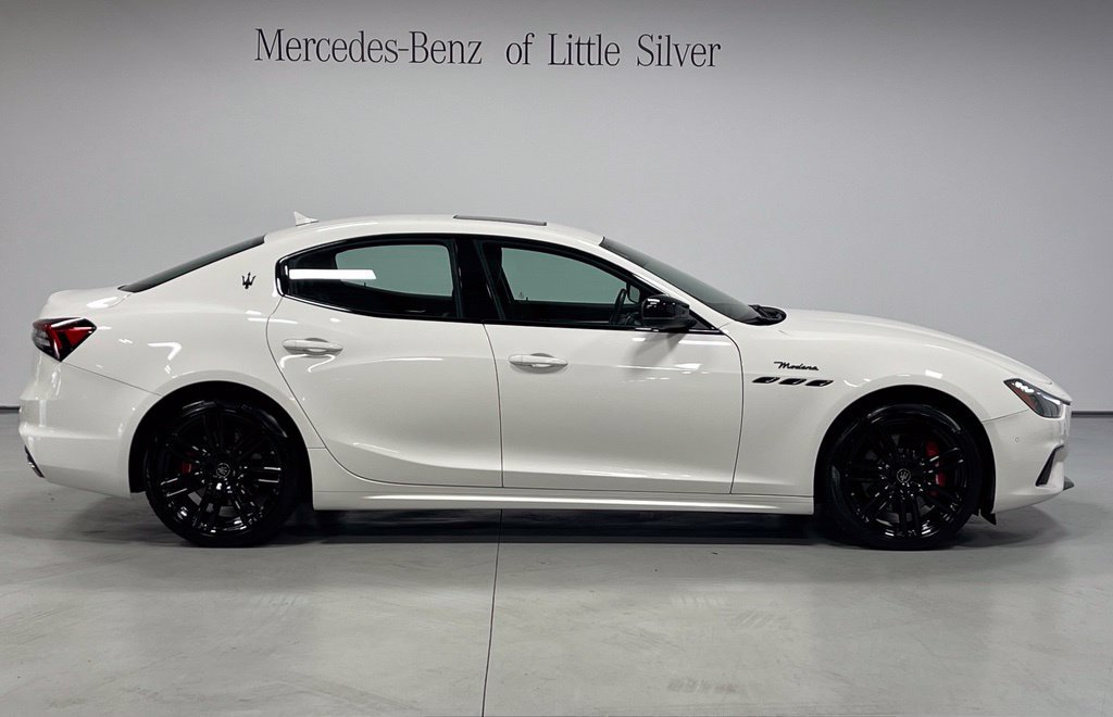 Used 2024 Maserati Ghibli Modena Q4 AWD/4WD image 7