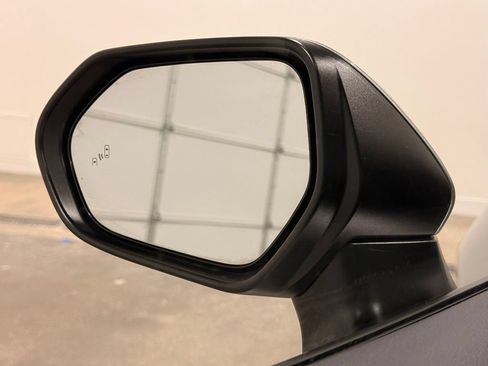 Used 2025 Toyota Camry LE FWD image 12