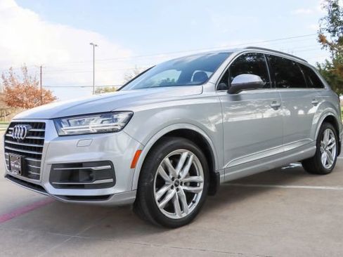 Used 2018 Audi Q7 3.0T Prestige w/ Prestige Package image 3
