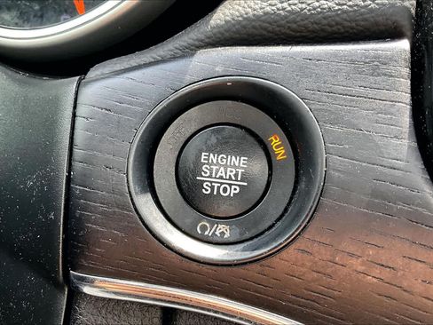 Used 2020 Jeep Grand Cherokee Summit AWD/4WD image 32