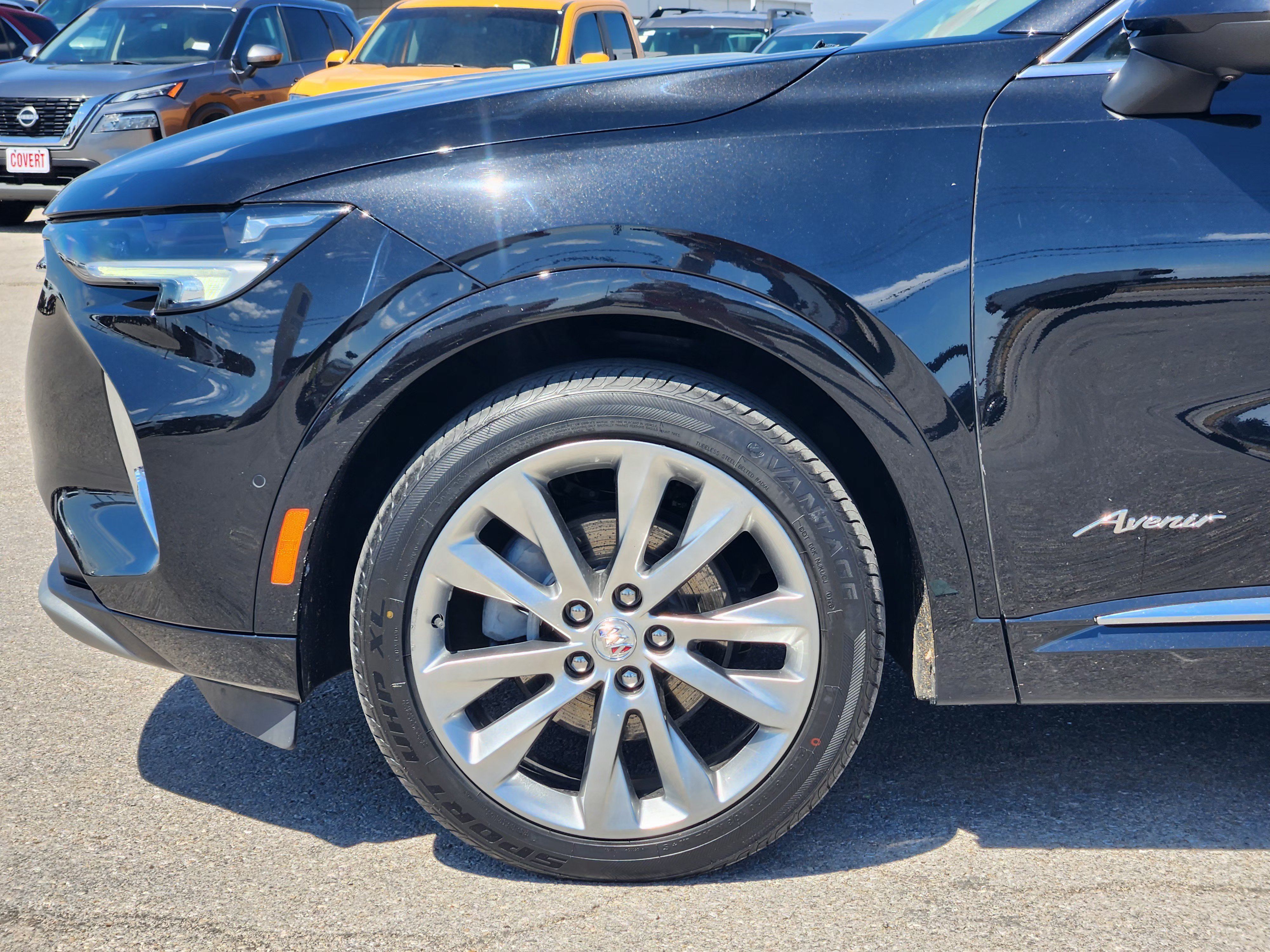 Used 2023 Buick Envision Avenir AWD/4WD image 9