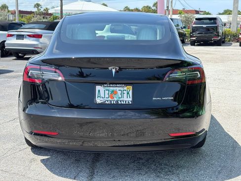 Used 2018 Tesla Model 3 Long Range AWD/4WD image 4