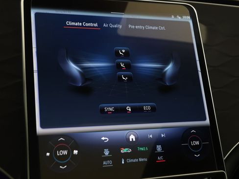 Used 2022 Mercedes-Benz EQS 450+ Sedan image 46
