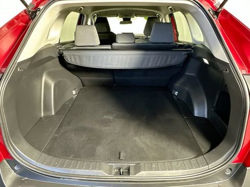 Used 2025 Toyota RAV4 XLE AWD/4WD image 29