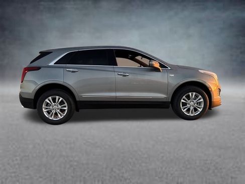 New 2026 Cadillac XT5 Luxury w/ LPO, Floor Liner Package image 10