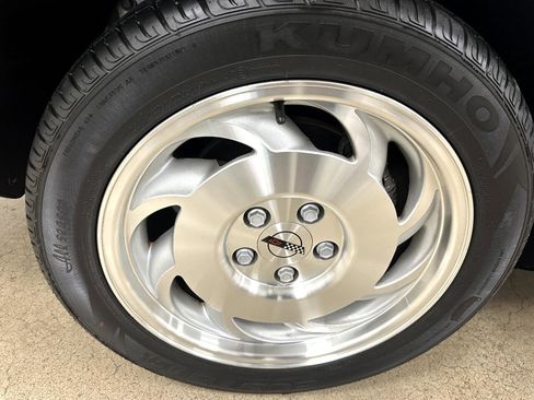 Used 1996 Chevrolet Corvette Coupe image 61