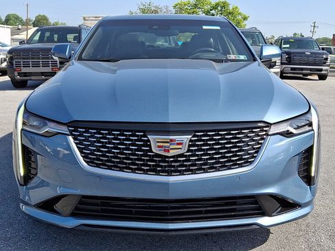 Used 2023 Cadillac CT4 Premium Luxury AWD/4WD image 2