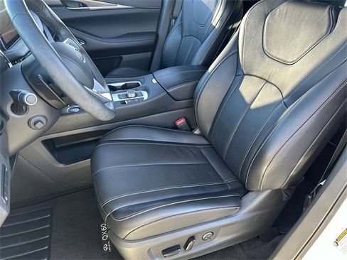 Certified 2025 INFINITI QX60 Luxe image 21