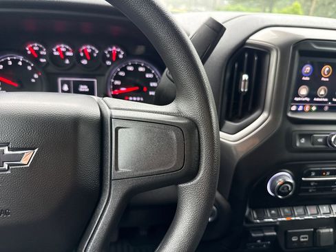 Used 2025 Chevrolet Silverado 1500 Custom Trail Boss w/ Dark Appearance Package AWD/4WD image 20