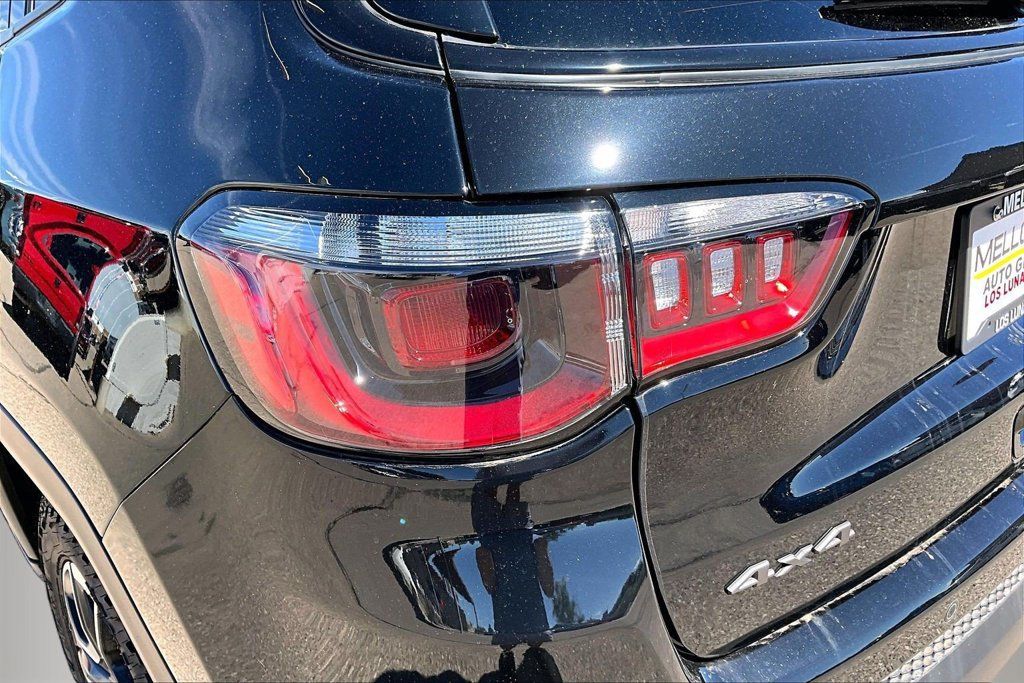 Used 2026 Jeep Compass Trailhawk AWD/4WD image 22