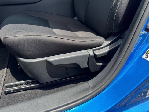 Used 2025 Nissan Sentra SV FWD image 18