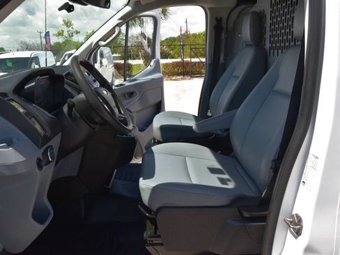 Used 2019 Ford Transit 150 130 Low Roof RWD image 9
