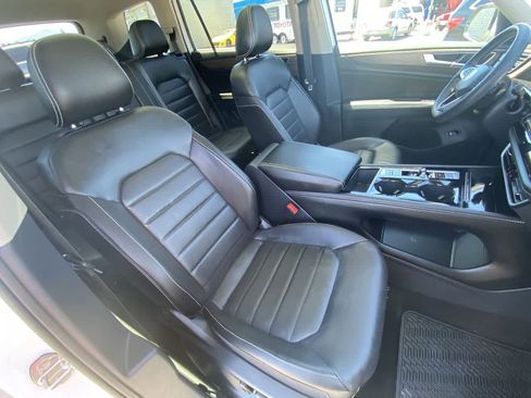 Used 2024 Volkswagen Atlas SEL AWD/4WD image 26