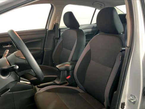 Used 2025 Nissan Versa SV image 22