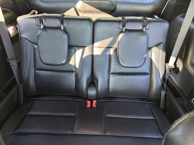 Used 2020 Ford Explorer XLT w/ Equipment Group 202A AWD/4WD image 19