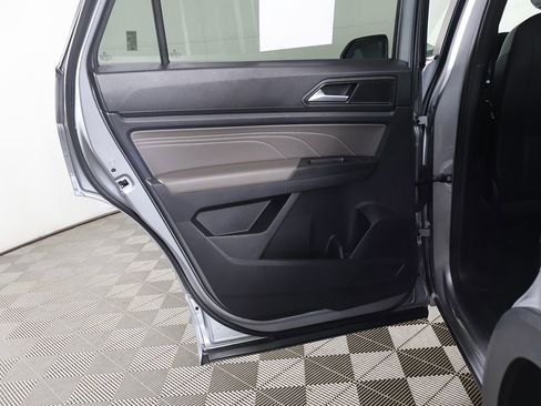 Used 2022 Volkswagen Atlas Cross Sport SEL R-Line image 28