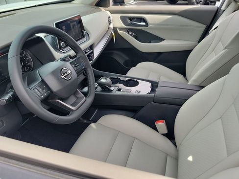 New 2026 Nissan Rogue SV FWD image 3