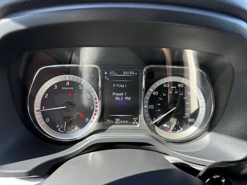 Used 2017 Nissan Titan PRO-4X AWD/4WD image 27