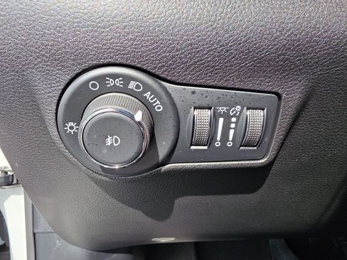 Used 2026 Jeep Compass Limited AWD/4WD image 15