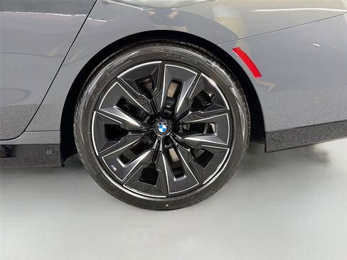 New 2026 BMW 740i xDrive w/ Executive Package AWD/4WD image 29