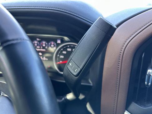 Used 2023 Chevrolet Silverado 2500 High Country w/ Technology Package image 28