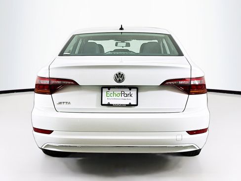 Used 2019 Volkswagen Jetta SE image 7