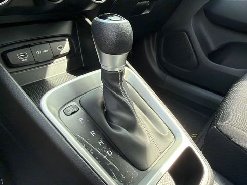 New 2026 Hyundai Venue SE FWD image 30