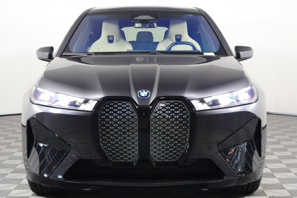 Certified 2024 BMW iX xDrive50 w/ Premium Package AWD/4WD image 2