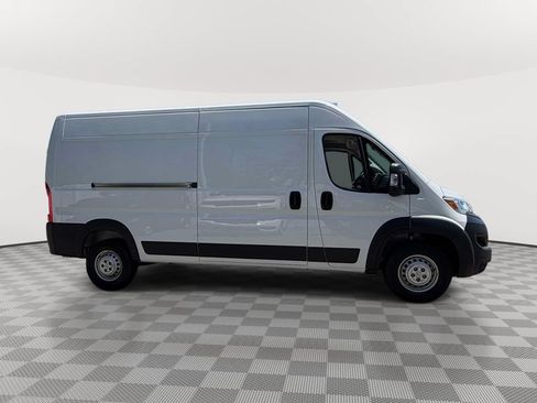 Used 2026 RAM ProMaster 2500 w/ Convenience Group FWD image 9