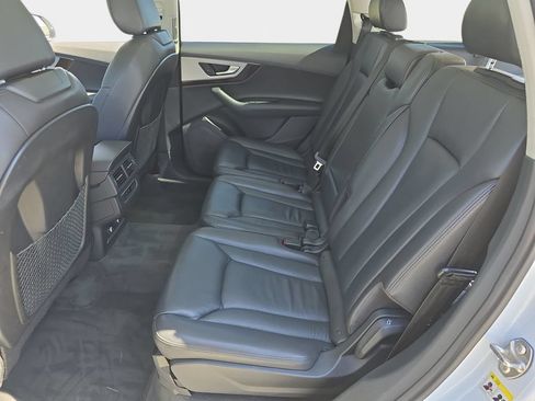 Used 2019 Audi Q7 2.0T Premium w/ Convenience Package AWD/4WD image 19