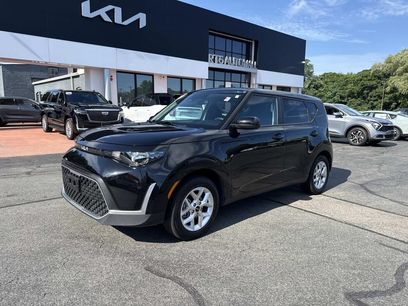 Used 2024 Kia Soul LX w/ Option Group 015