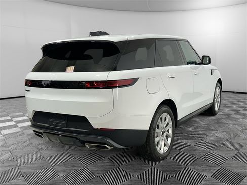 New 2026 Land Rover Range Rover Sport SE image 5