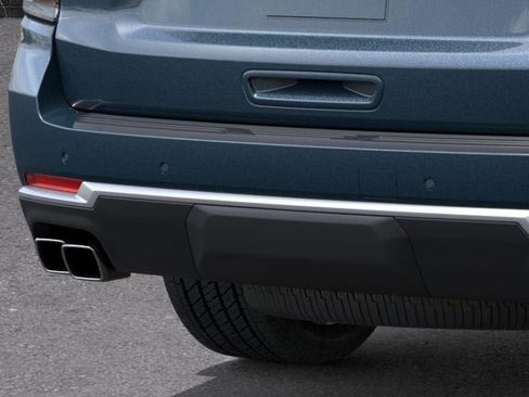 New 2026 Chevrolet Suburban High Country image 14