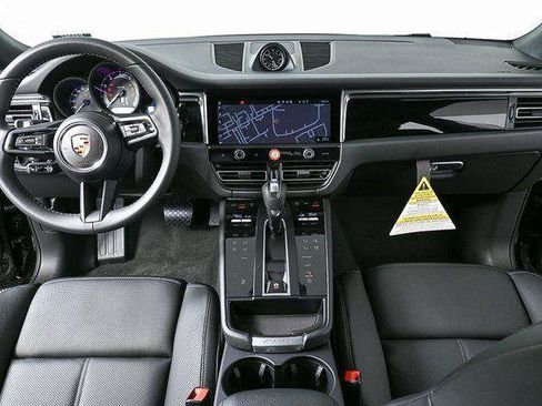 Certified 2026 Porsche Macan Turbo AWD/4WD image 17
