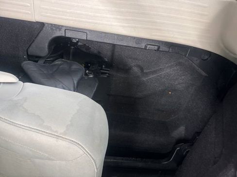 Used 2017 Chrysler Pacifica LX image 20