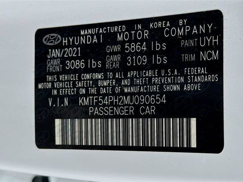 Used 2021 Genesis G90 5.0 Ultimate AWD/4WD image 17